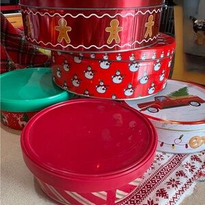 5 Holiday Tin Set